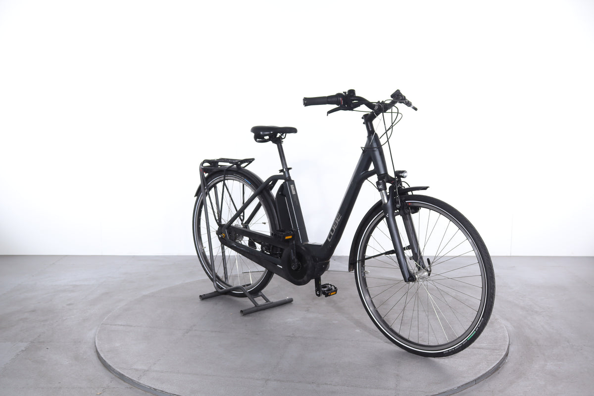 Cube Town Cube One 400 Hybrid Cube Town Sport Hybrid One 400 Outlet