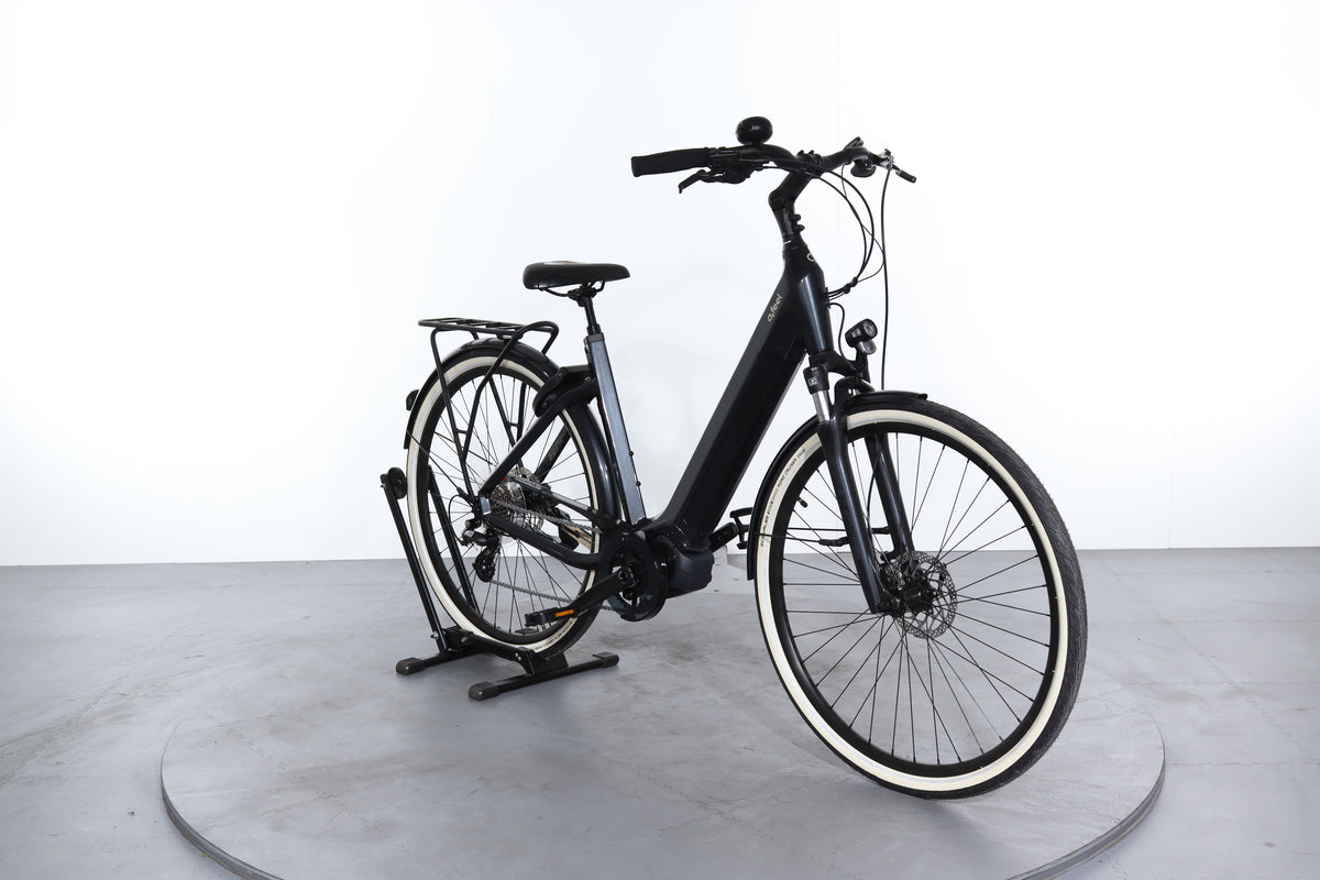 Vélo électrique O2feel iSwan City Boost 6.1, vélo de ville électrique  premium élégant et performant.