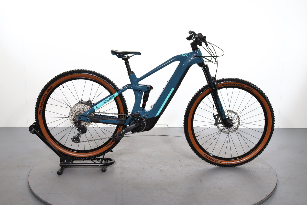 stereo hybrid 140 hpc sl 625 petrol ́n ́peach Cube Race Electric Bike refurbished Colour:Polished Silver Feedback Loopers Pendler-Elektrofahrrad