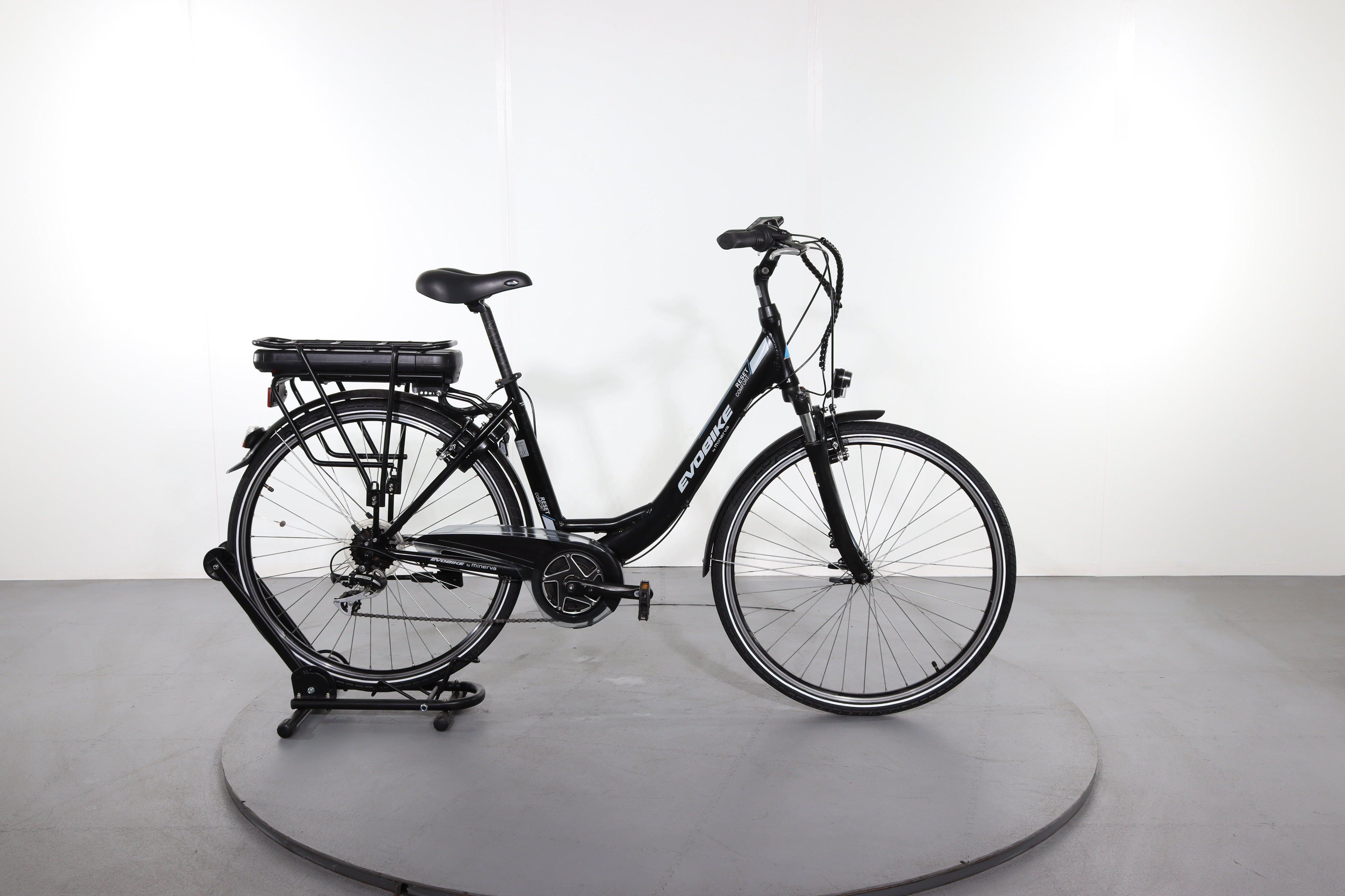 自転車 MINERVA Minerva Reset Comfort electric bike refurbished | Upway