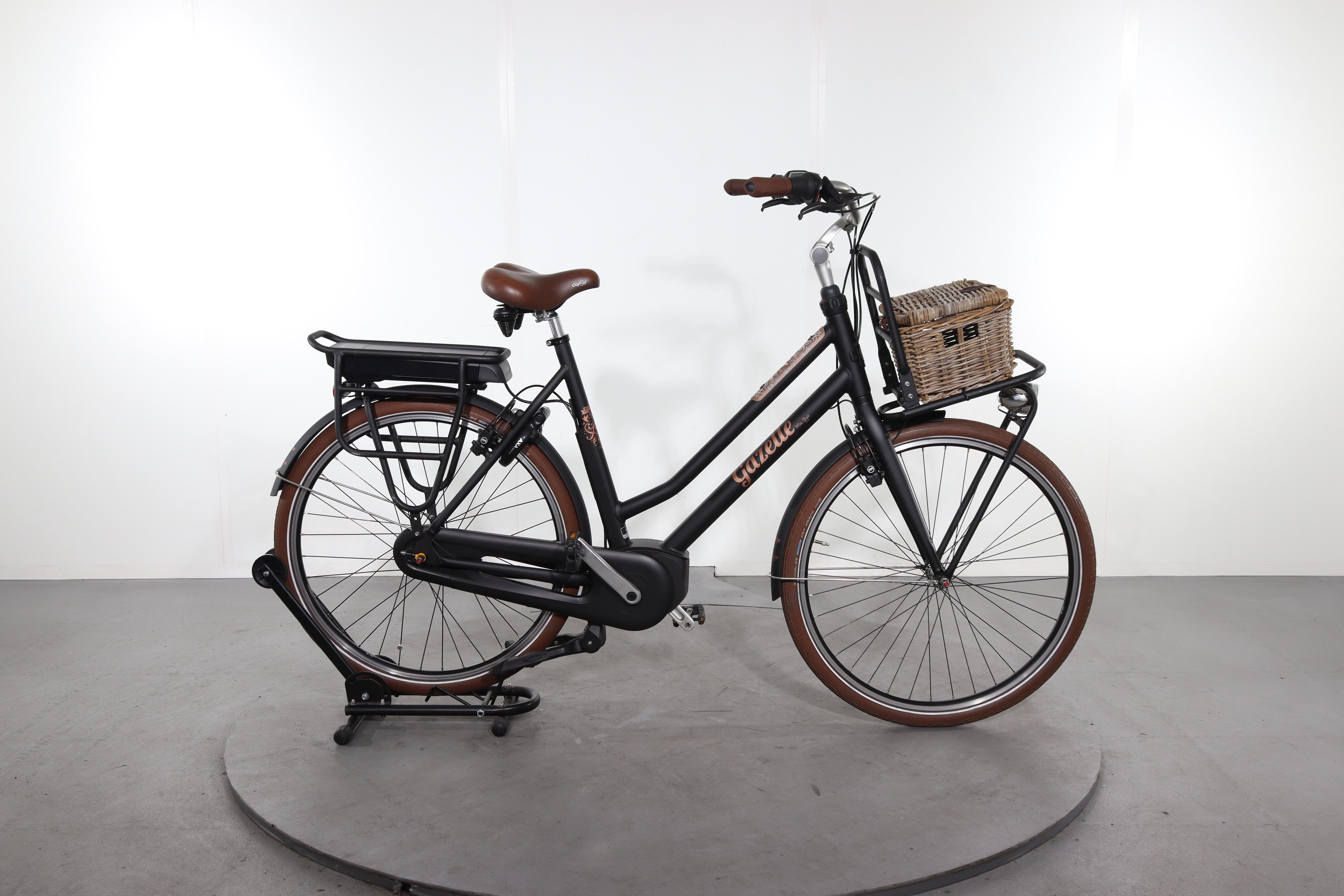 grace electric bicycle Gazelle Miss Grace C7 HMB 2021 refurbished electric bike