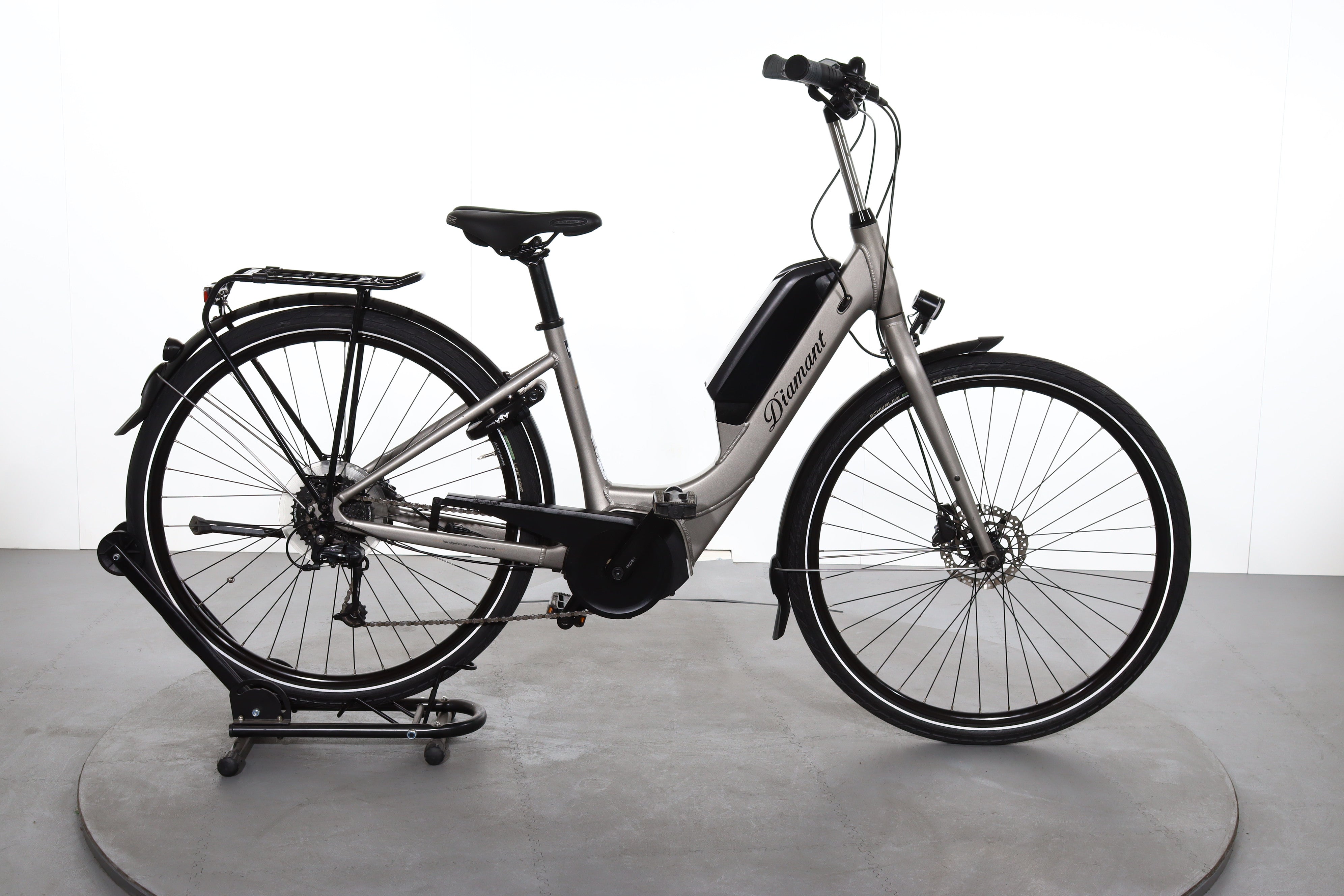 diamant urban e bike Diamant Ubari+ electric bike refurbished