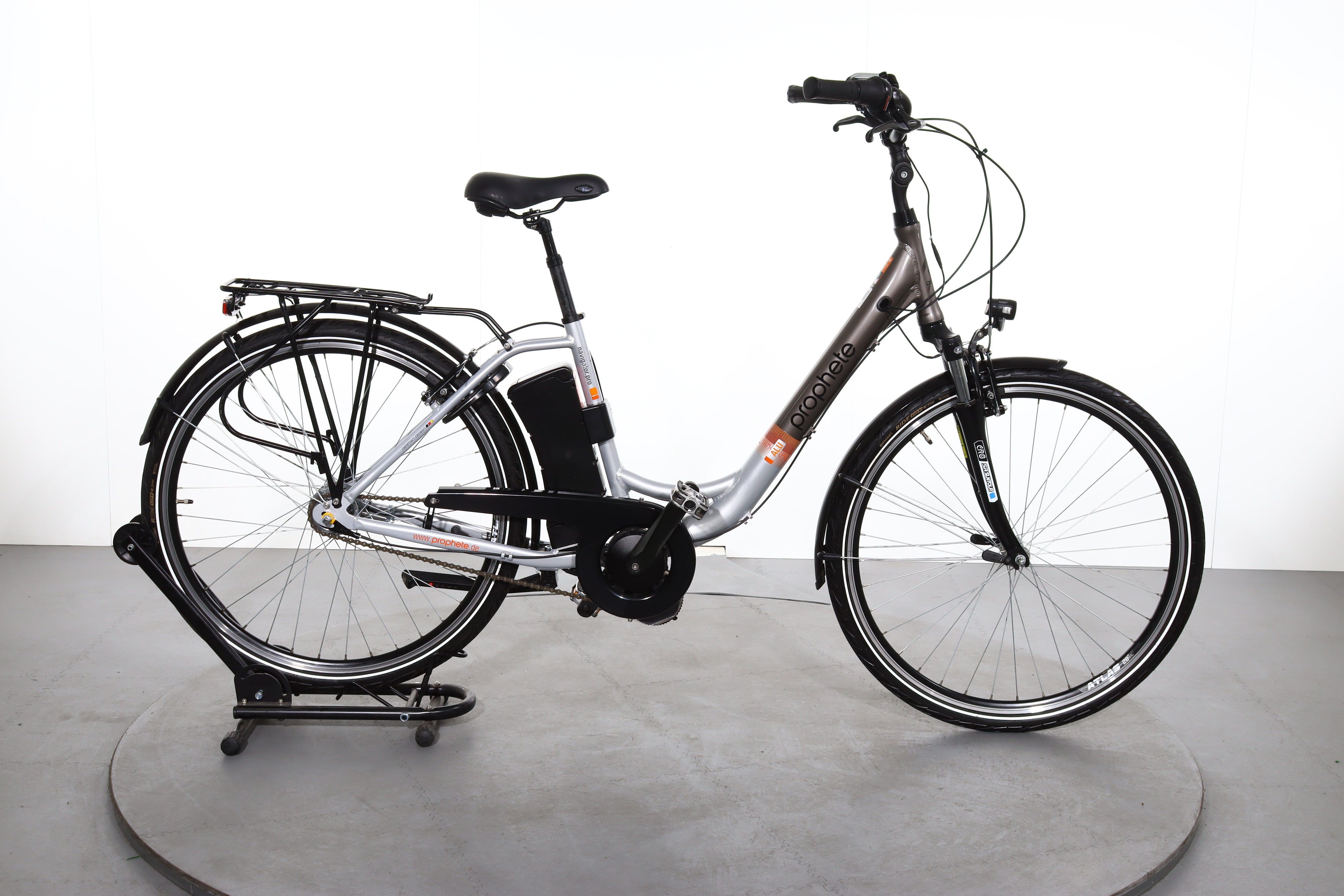 prophete e bike e novation damen alu cityrad 28 Prophete DA City electric bike refurbished