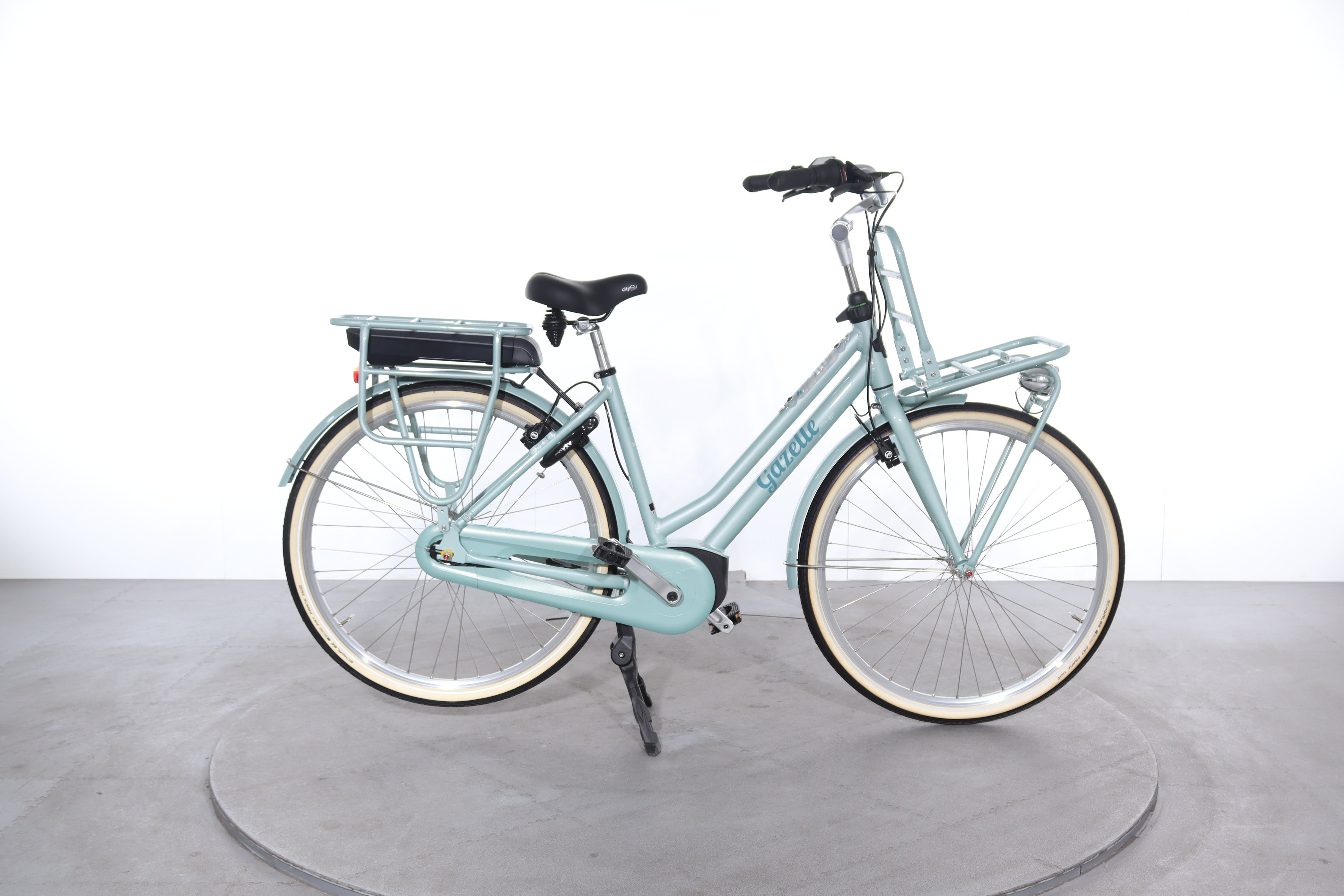 Gazelle Miss Grace C7 HMB electric bike refurbished | Upway