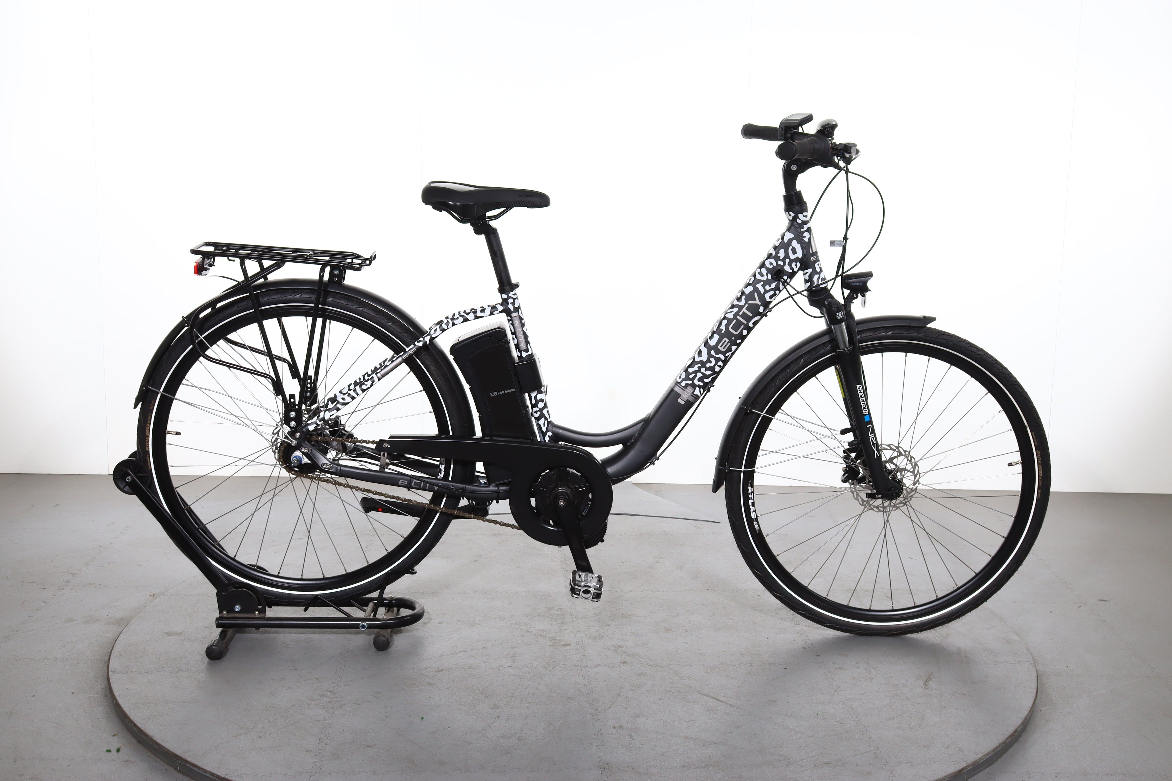 prophete e bike e novation damen alu cityrad 28 Prophete e-City electric bike refurbished
