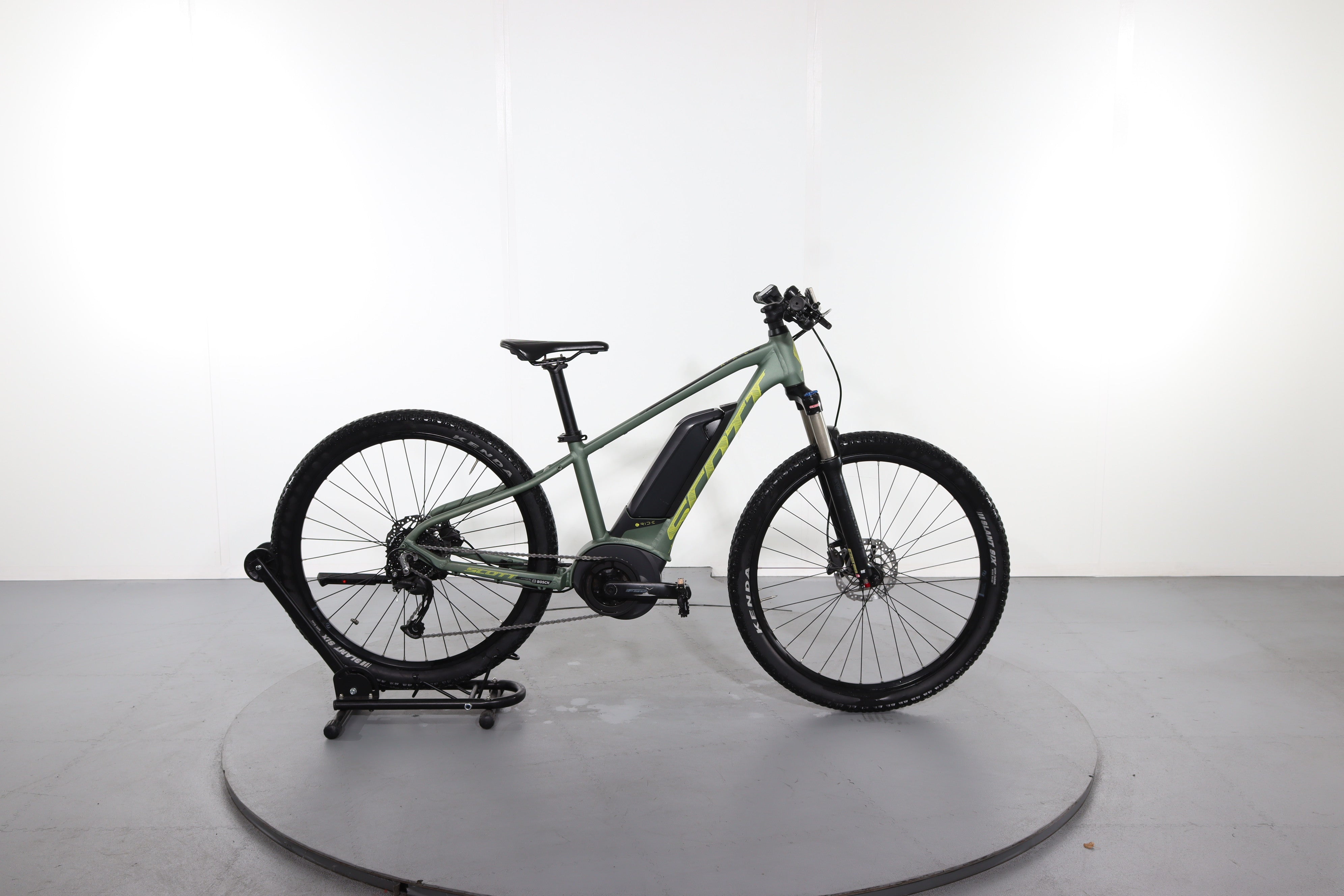 Electric bike Scott Roxter eRide 26 refurbished | Upway