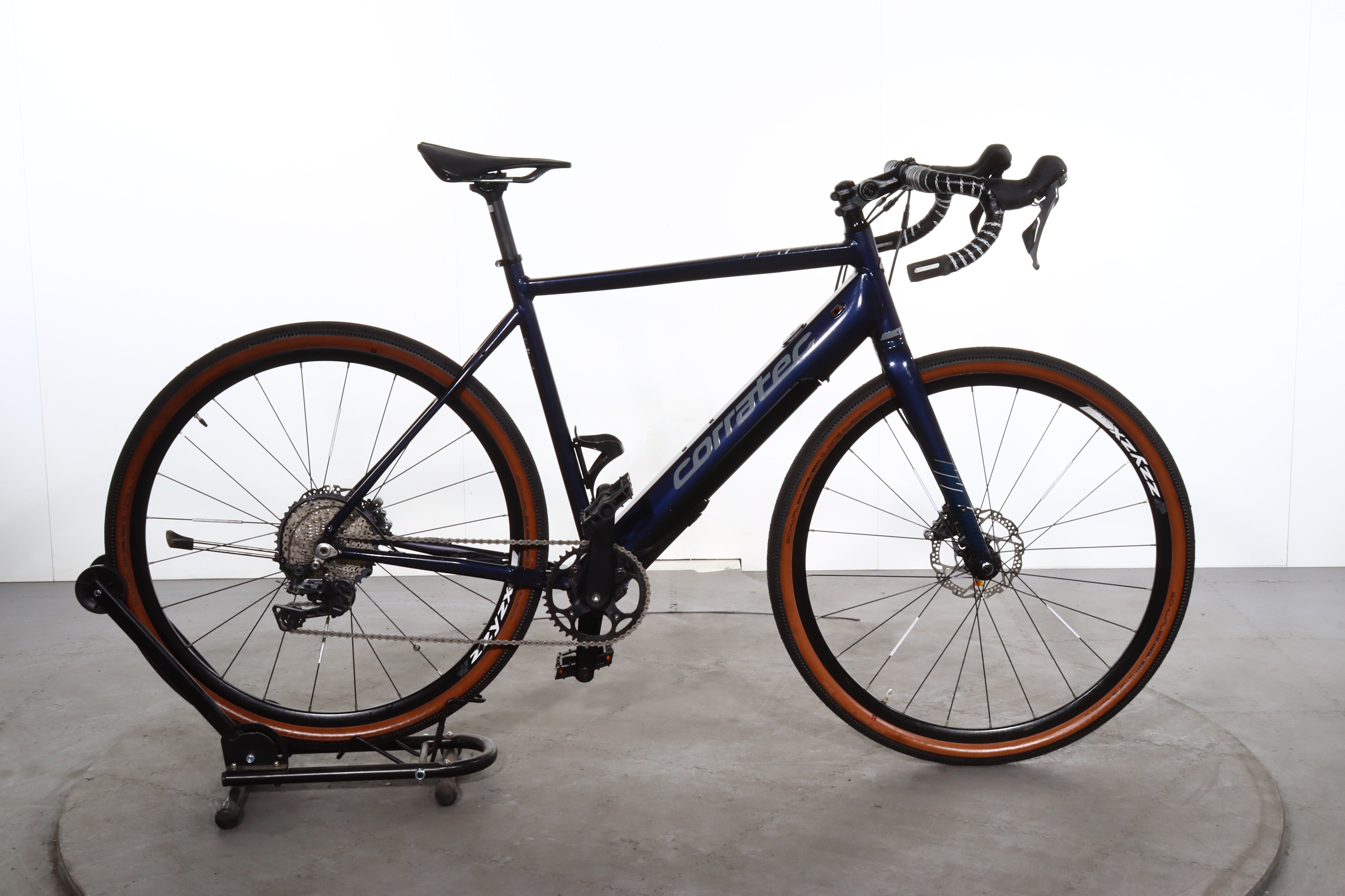 corratec gravel e bike E-Allroad electric refurbished Margot Robbie Dominates the Talion 6S Größe:165