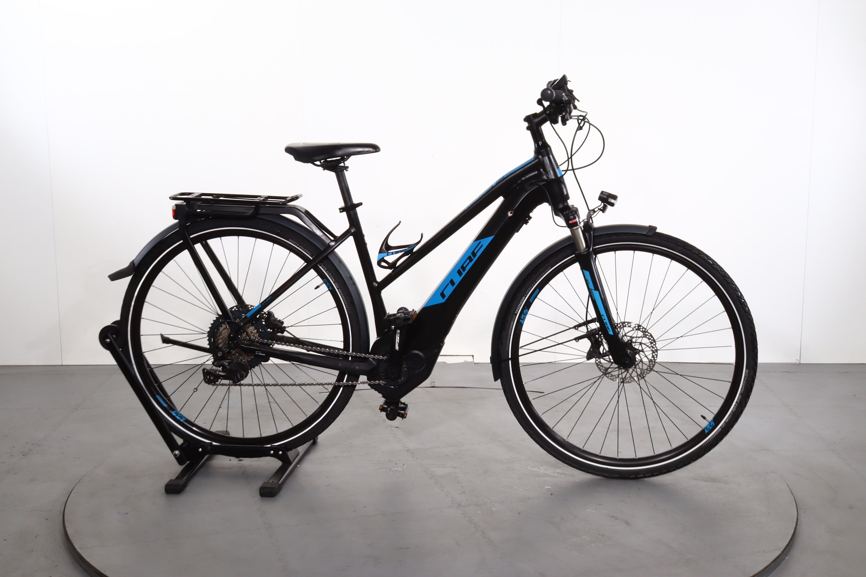 Cube Kathmandu Hybrid EXC