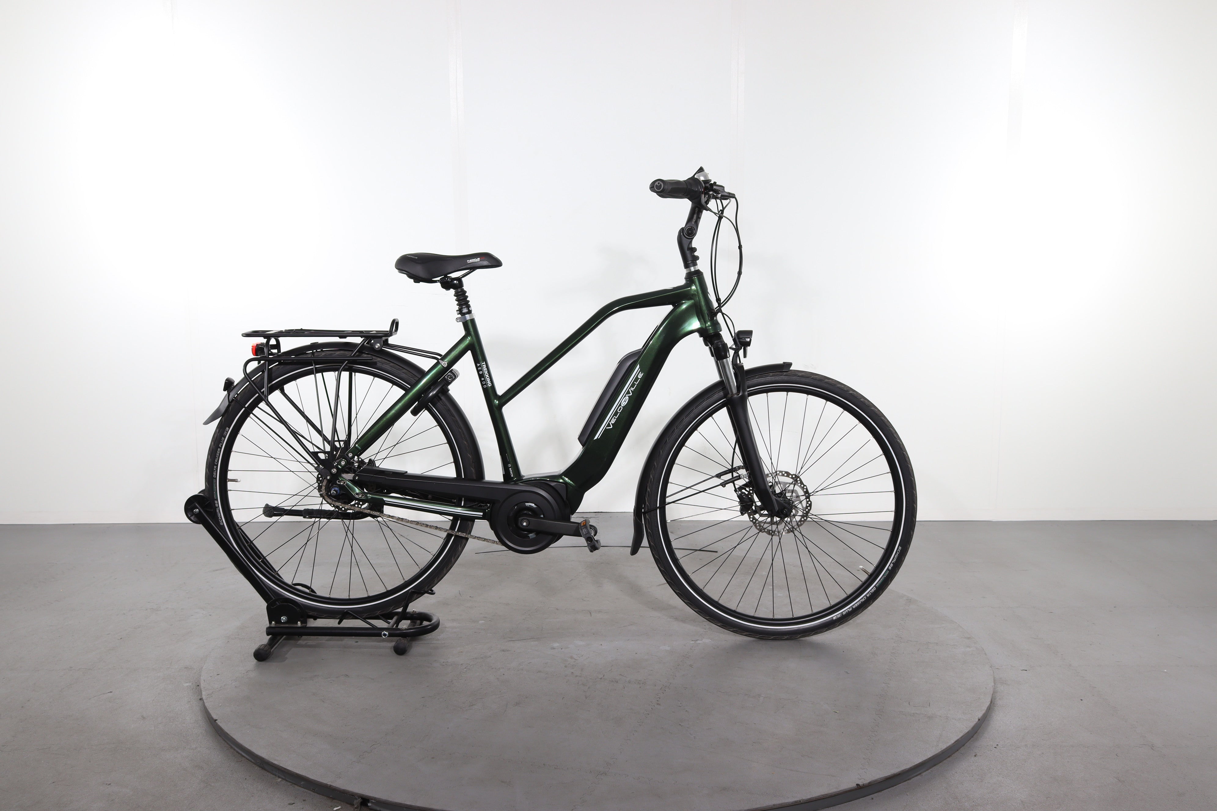 e bike velo de ville trekking aeb 400 Electric bike Velo de Ville AEB 400 2021 refurbished