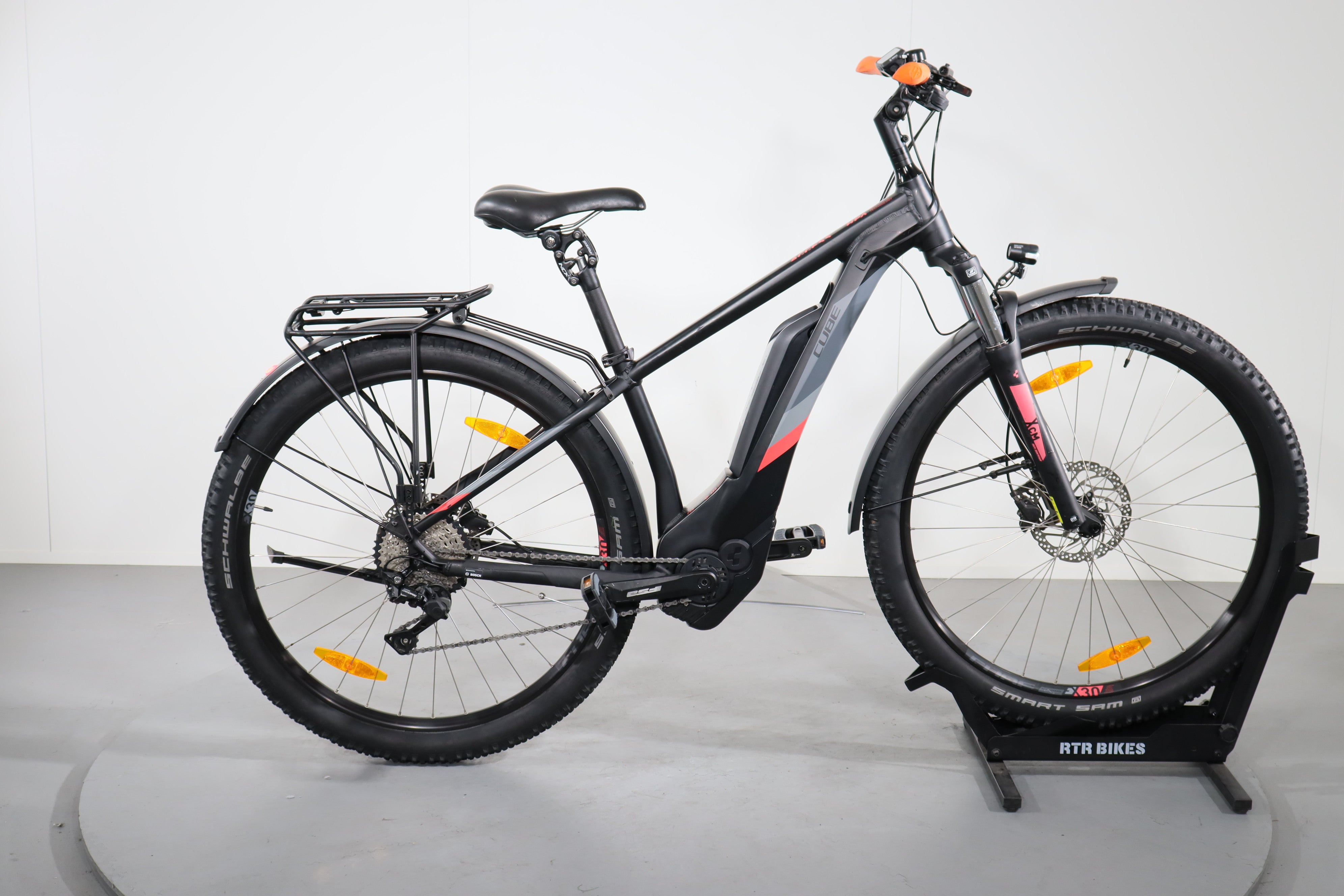cube access e bike 2019 Electric Hybrid Pro Allroad refurbished Gramm Auswahl:600g Category:E Bike City_Gazelle Aero leather  Luxuriöse Ledergriffe für ein angenehmes Gefühl und zusätzlichen Komfort Einschneiden von Baguettes -