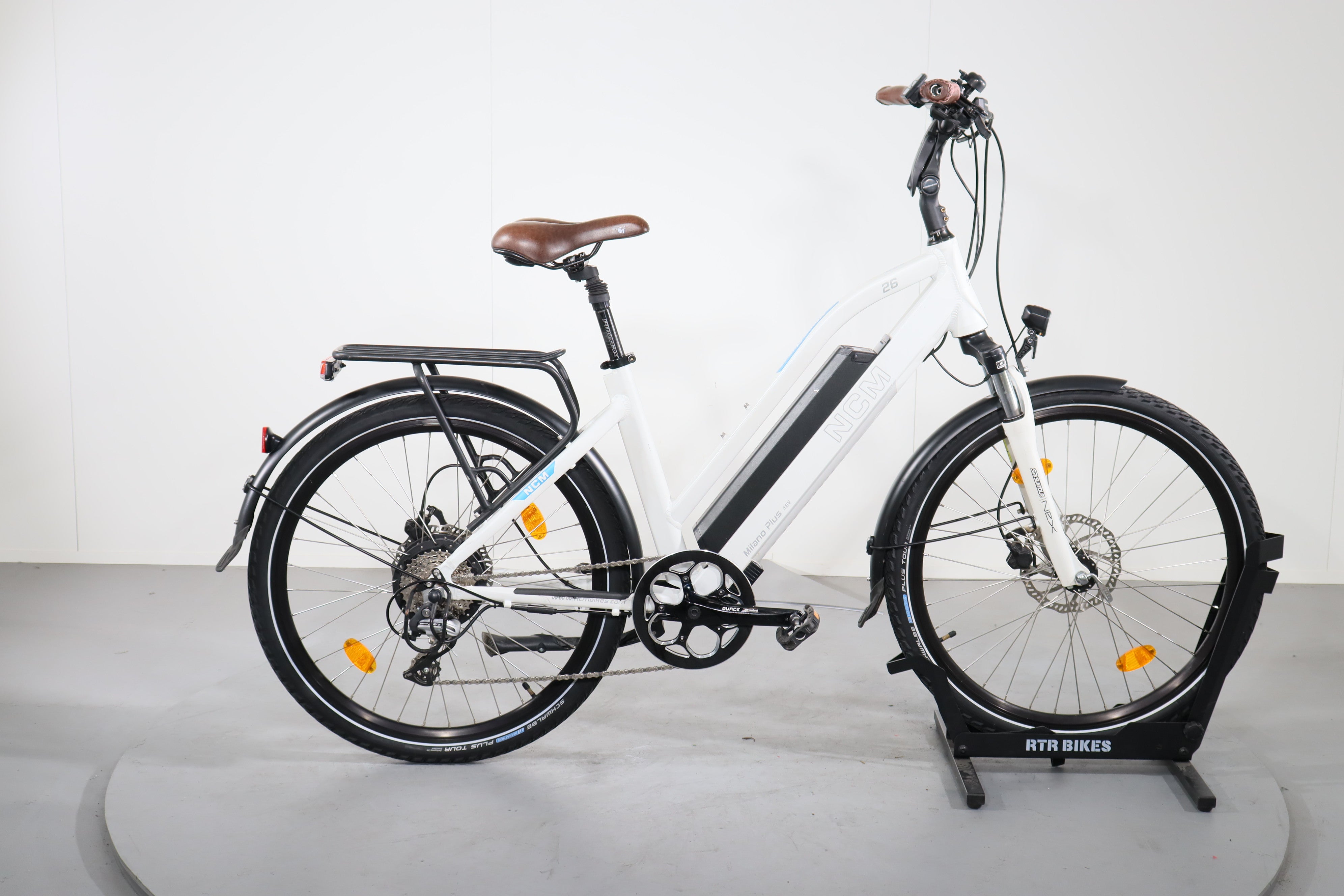 ncm milano plus 48v 28 trekking e-bike Electric bike 2021 refurbished Rahmenhöhe:41 cm Trainingsgerät oder Komfortvelo? Ein accessoires