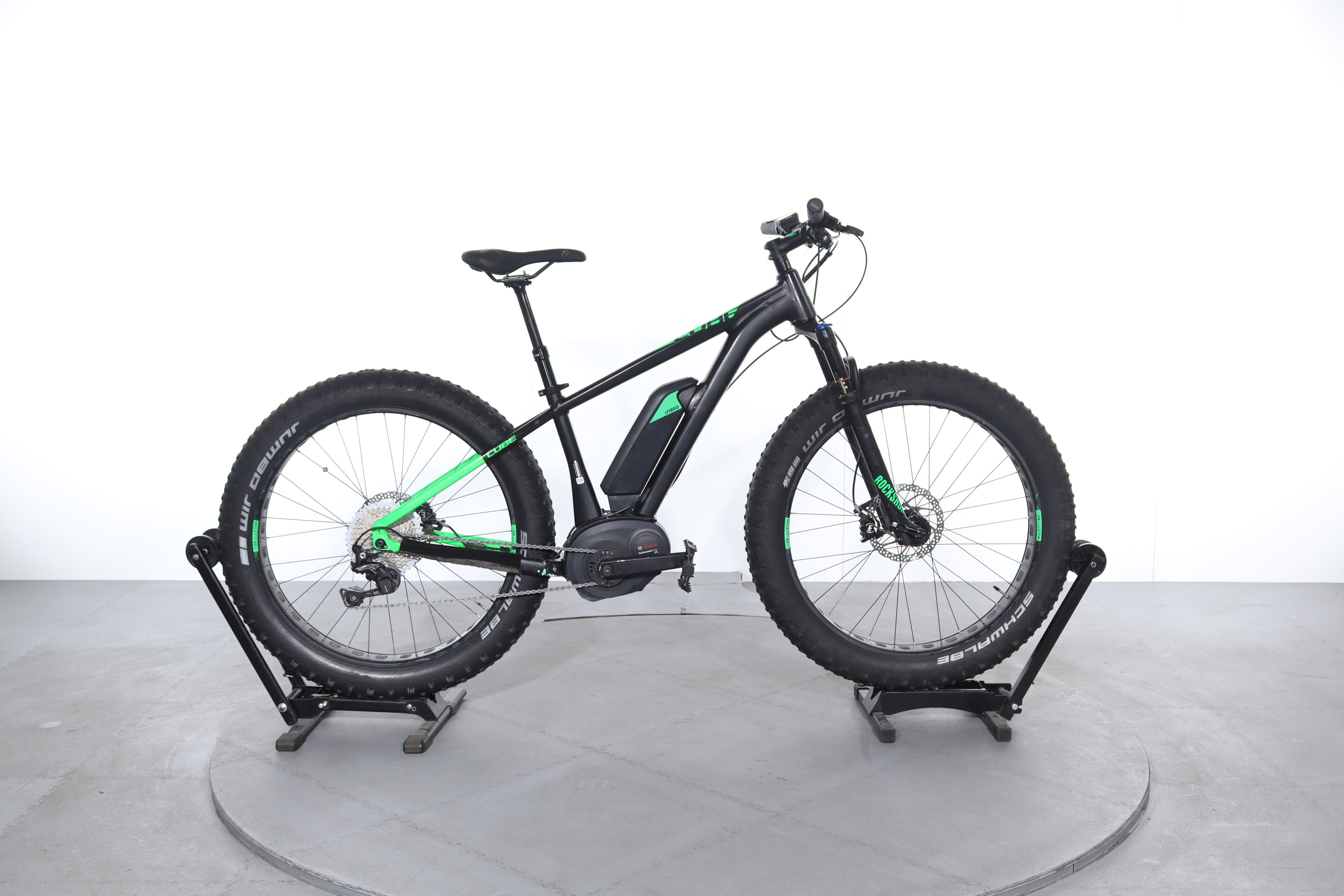 Cube Fatbike Nutrail Hybrid electric bike refurbished