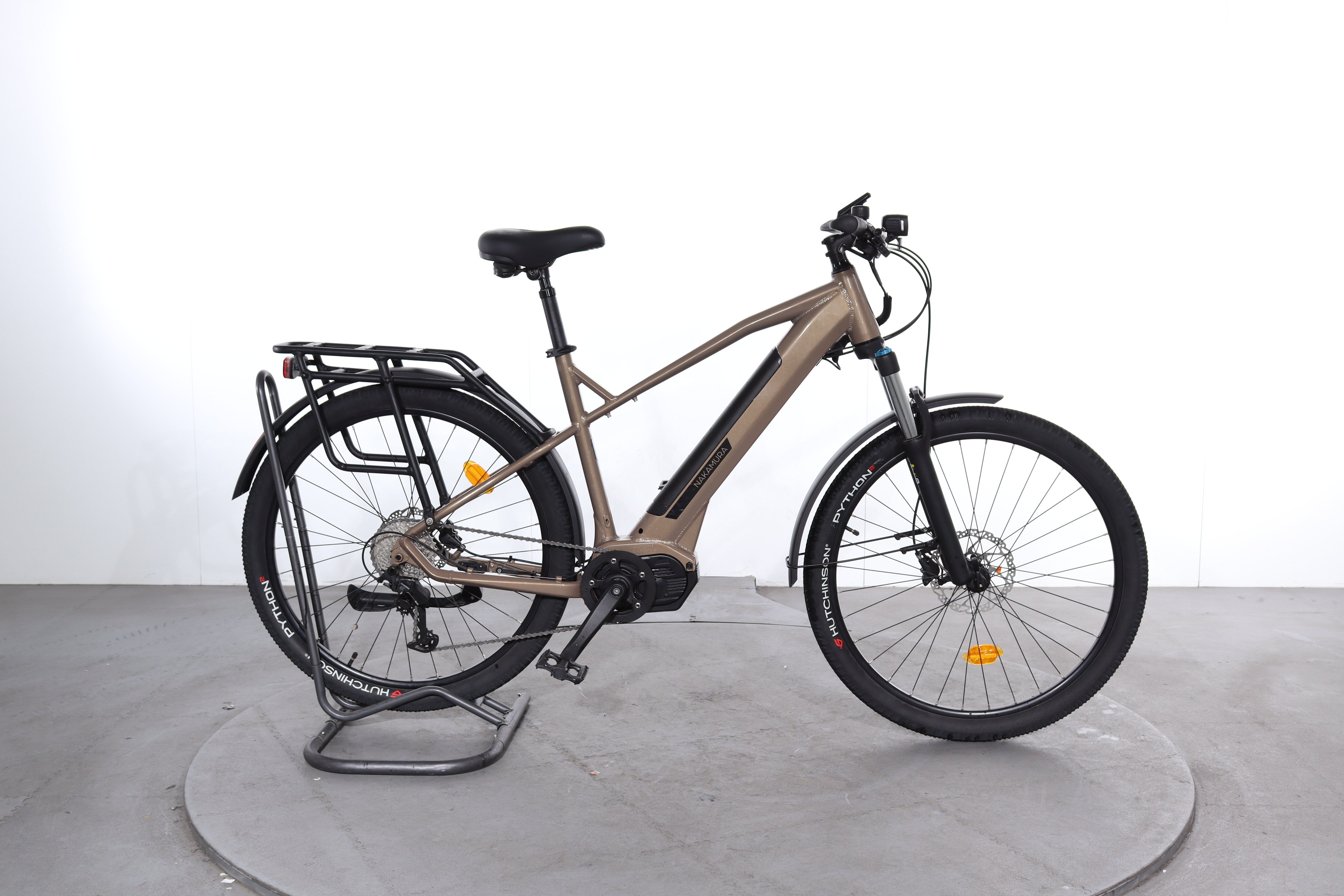 Hotel Kalinga Vtc Intersport Femme Nakamura Crossover Meilleur Vtc