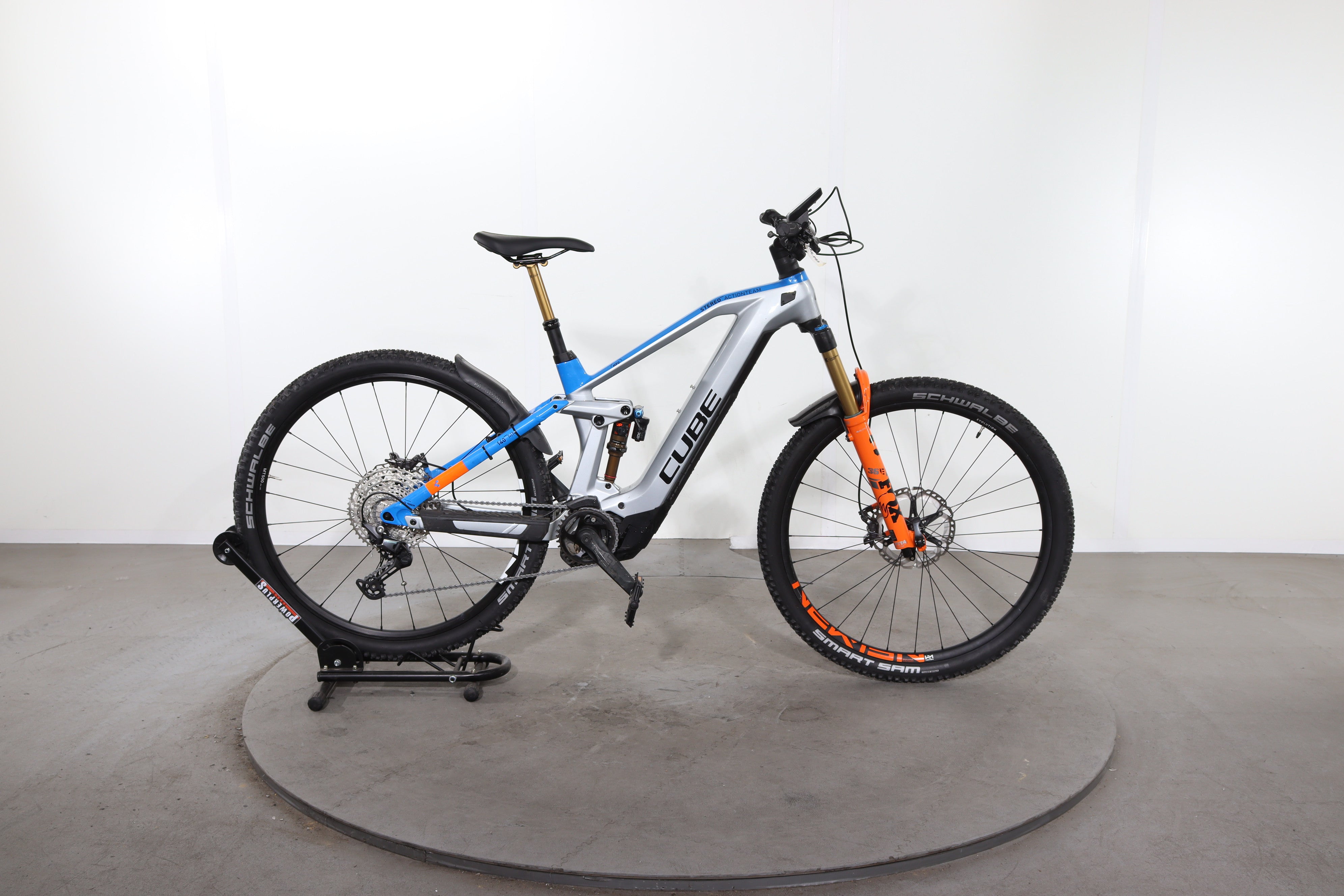 cube stereo hybrid 140 hpc actionteam 625 nyon Electric bike Cube Stereo Hybrid 140 HPC Actionteam 2021 refurbished