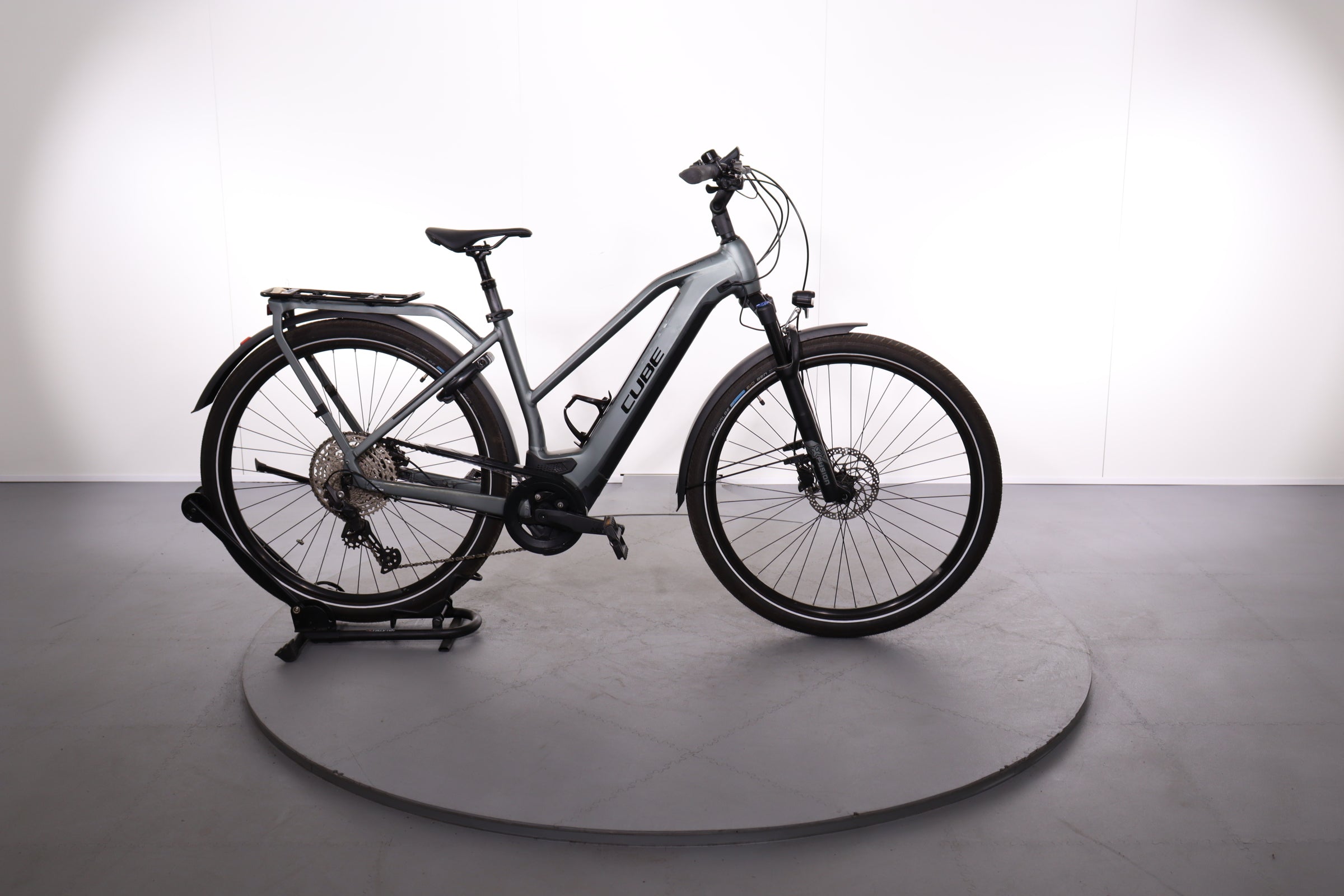 cube kathmandu hybrid pro 625 e-bike trekking Electric bike Cube Kathmandu Hybrid Pro 625 2022 refurbished