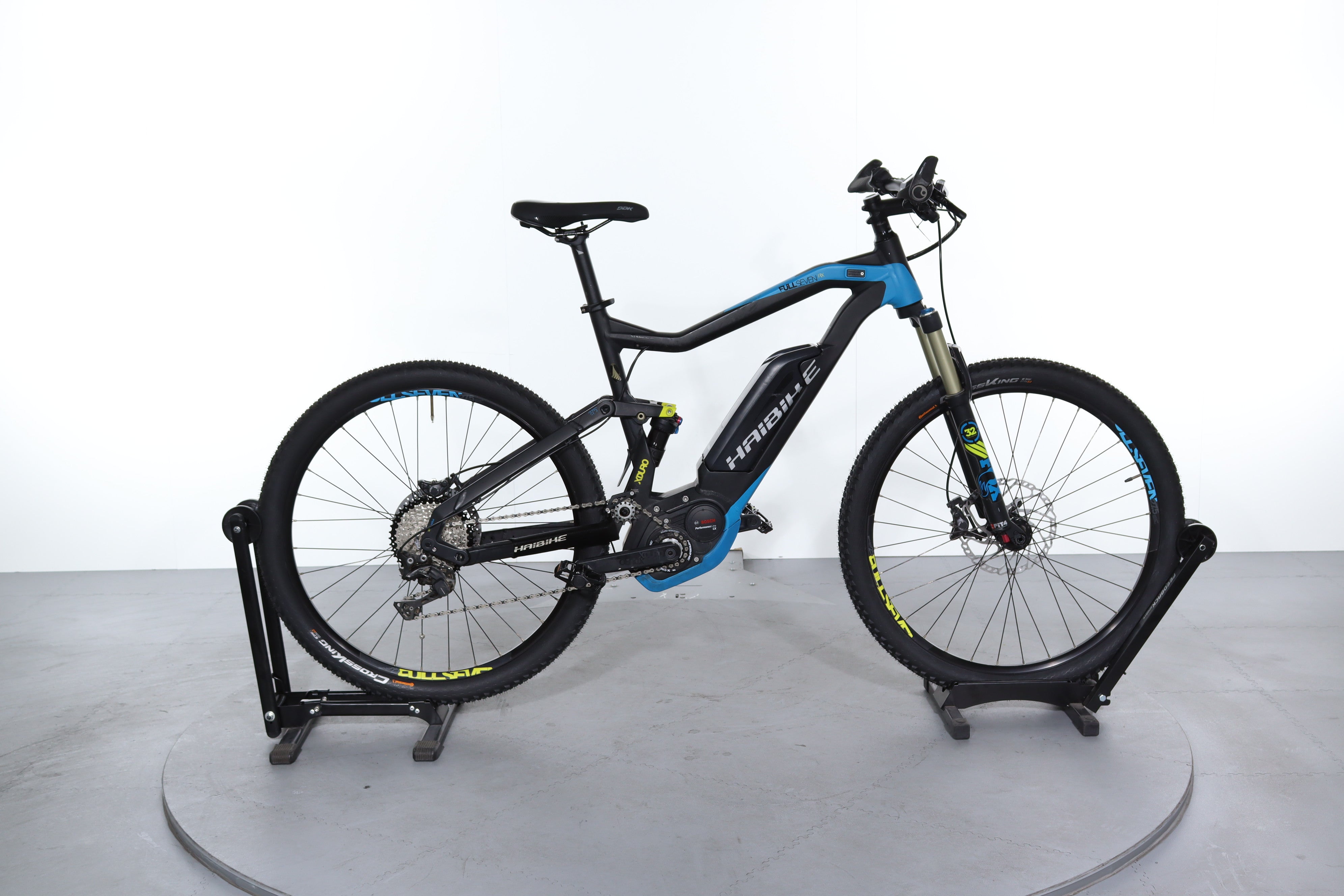 fahrradhelm belüftung ROCKBROS Rennradhelm Verstellbarer Damen/Herren – ROCKBROS-DE Category:City Urban Citybike_Alu  einstellbar Menge:1 x Aufbewahrungsbox aus alten Jeans