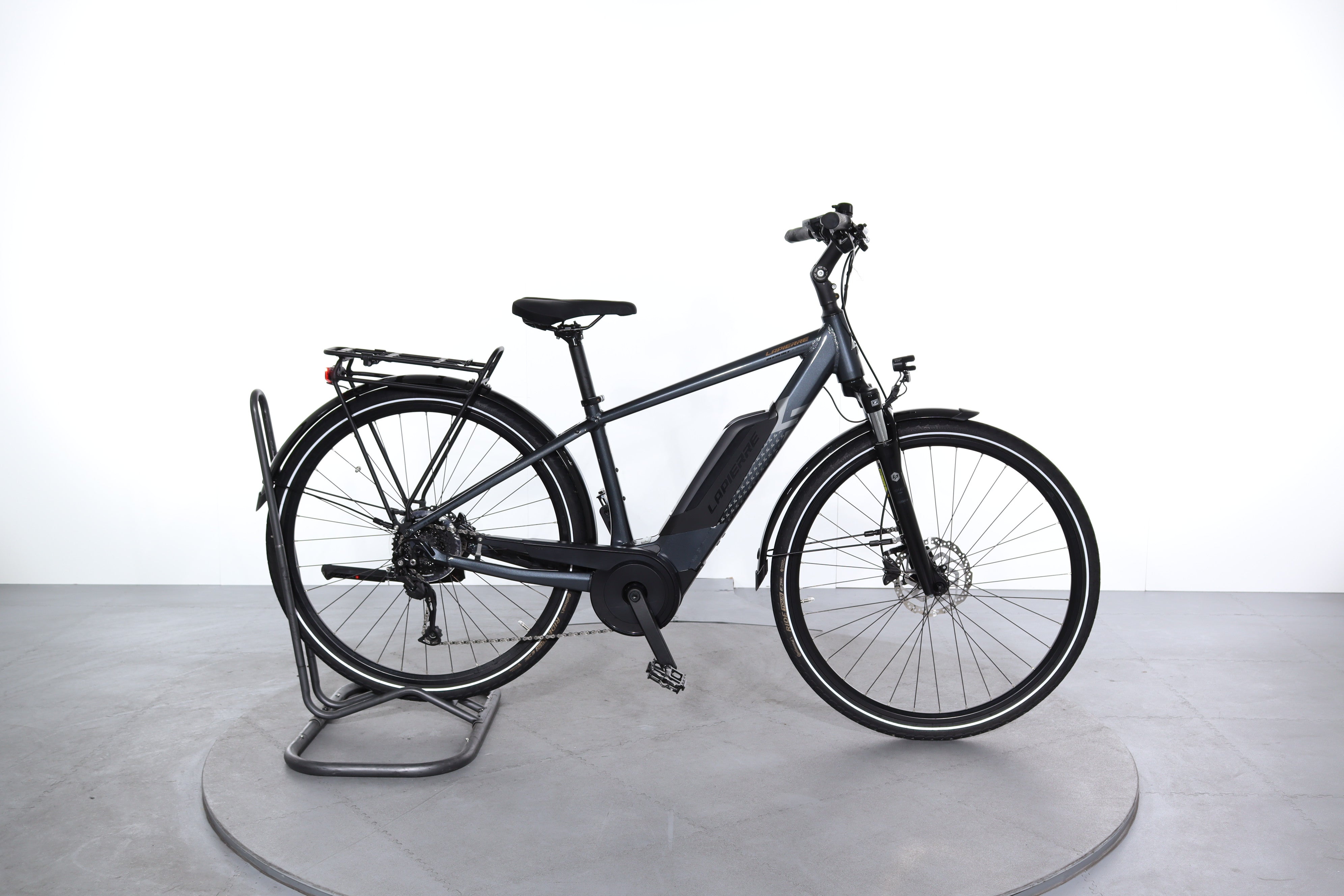 lapierre e bike trekking Lapierre Overvolt Trekking 6.4 electric bike refurbished